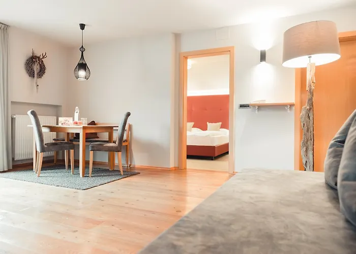 Tiefenbrunn Gardensuites&Breakfast
