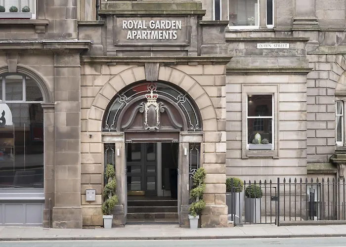 Best Selfcatering Fountain Court Apartments - Royal Garden