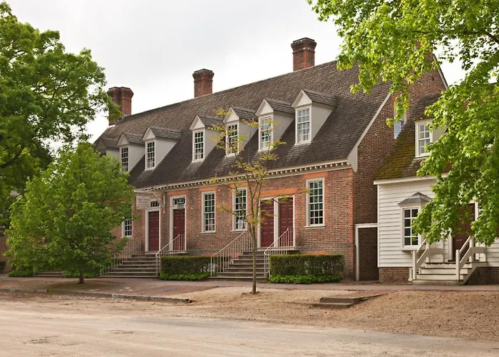 Colonial Houses, An Official Colonial
