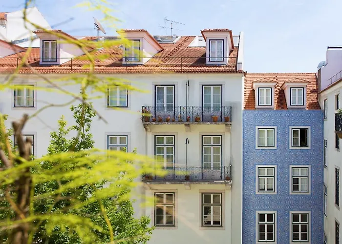 Lost Lisbon :: Chiado House