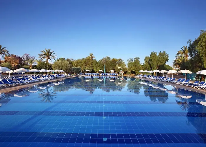 Hôtel pour familles: Valeria Madina Club