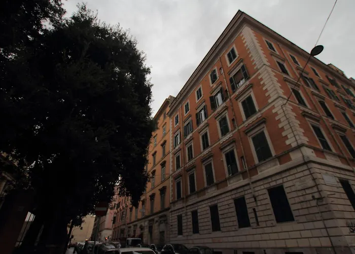  Central Domus Roma