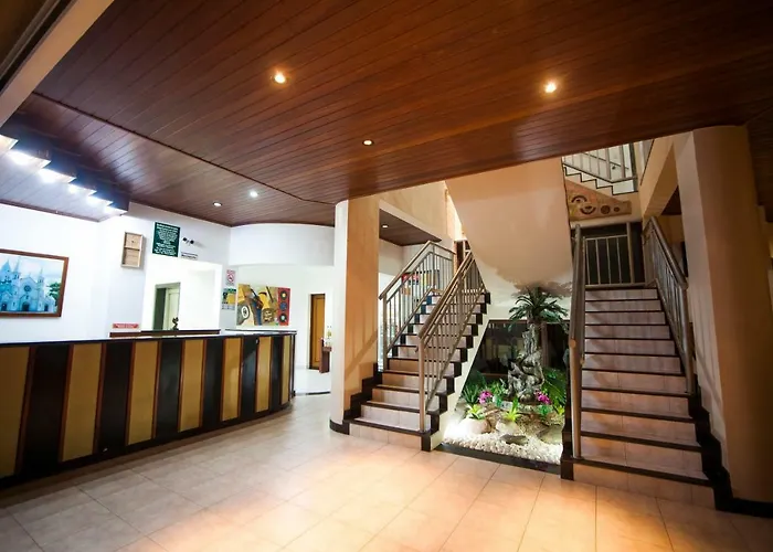 Centerminas Palace Hotel