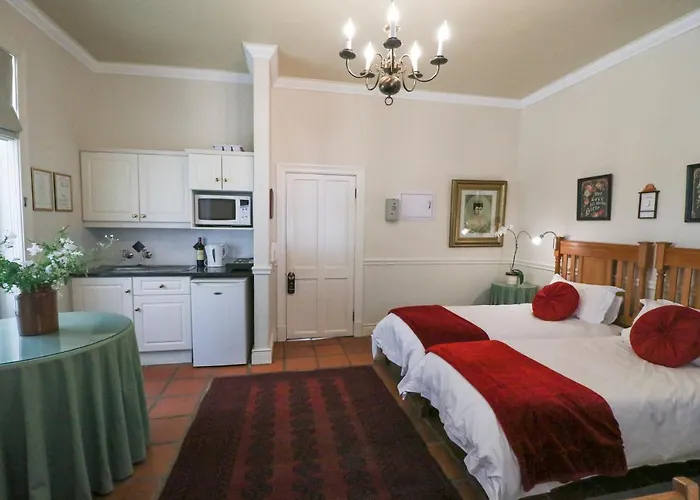 Family Hotel: Caledon Villa