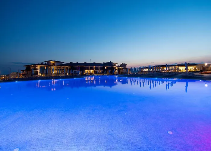 Resort: Nevis Resort & Aqua Park